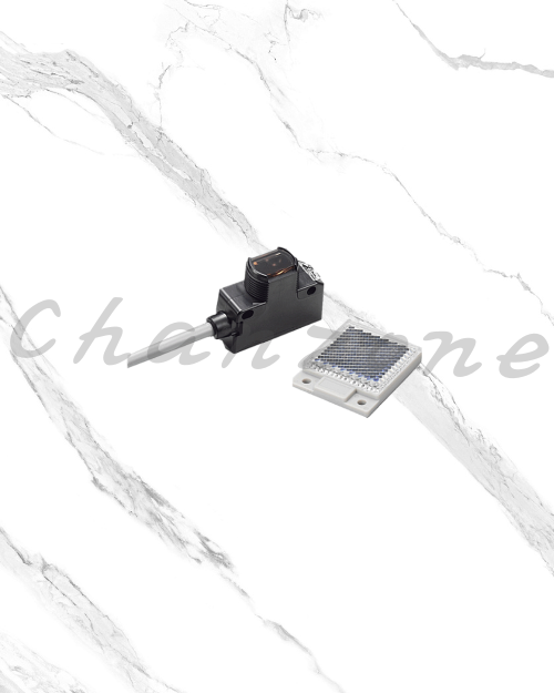 陽明電機 US系列-鏡片反射式 M18 Uni型光電傳感器 UG-6MP